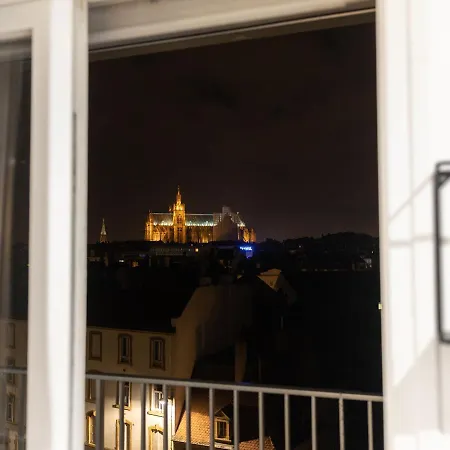 Apartment Charmant Studio, Terrasse Et Vue Sur La Cathedrale